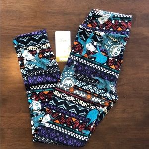 NWT EXCLUSIVE DISNEY LULAROE LEGGINGS!